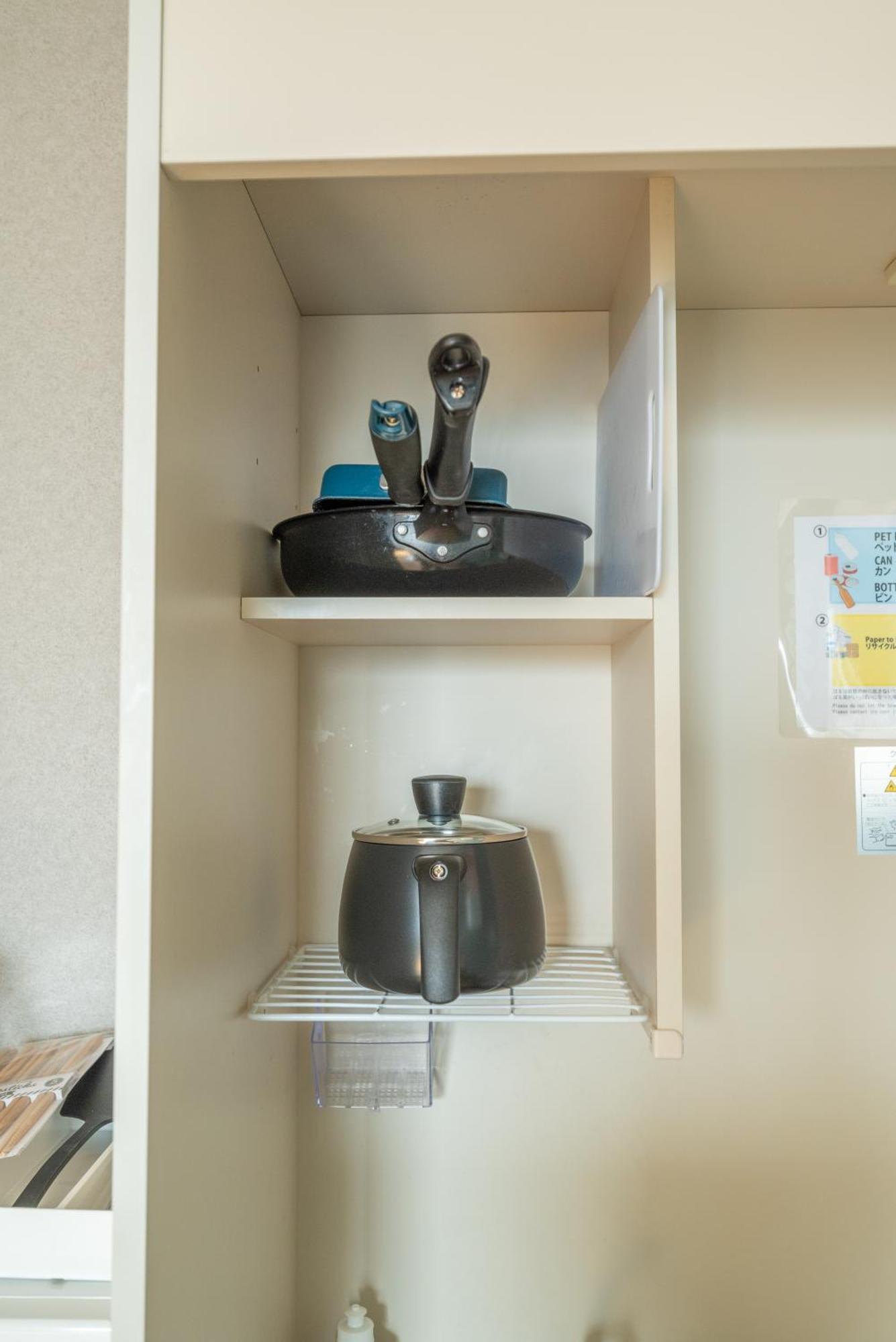 Apartment 梅田まで電車で5分 2024年フルリフォーム 雰囲気の良い商店街を満喫 コンビニとカフェまで徒歩1分 建物3階 Osaka
